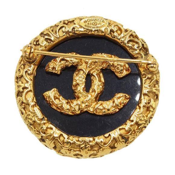 Chanel Coco Mark Round Brooch - Picture 5 of 16